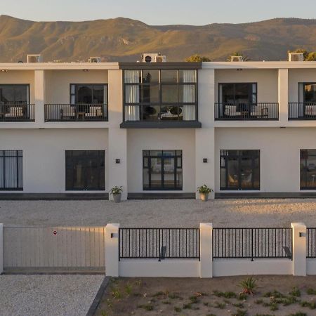 Glow Boutique Suites & Guesthouse هيرمانوس المظهر الخارجي الصورة