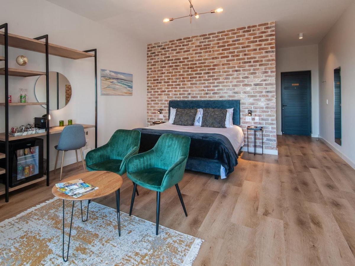 Glow Boutique Suites & Guesthouse هيرمانوس الغرفة الصورة