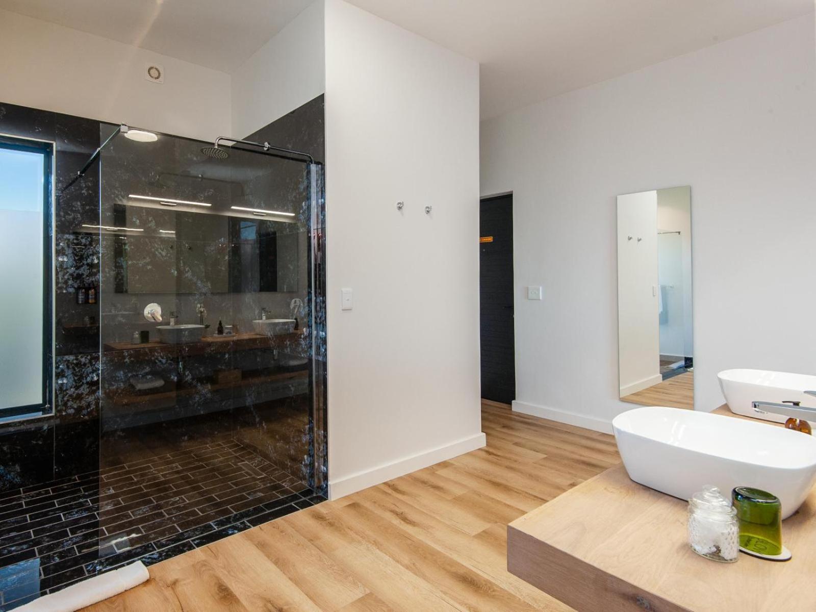 Glow Boutique Suites & Guesthouse هيرمانوس الغرفة الصورة
